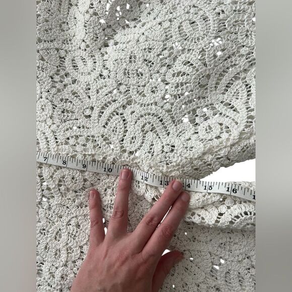 HOUSE OF HARLOW Crochet Cropped Pants - Picture 9 of 10